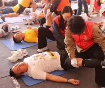 包含常规赛巅峰对决!徽州烈马队爆冷三湘风暴队,马拉松赛场再起波澜;细节处理更胜一筹的词条 包含常规赛巅峰对决!徽州烈马队爆冷三湘风暴队,马拉松赛场再起波澜;细节处理更胜一筹的词条